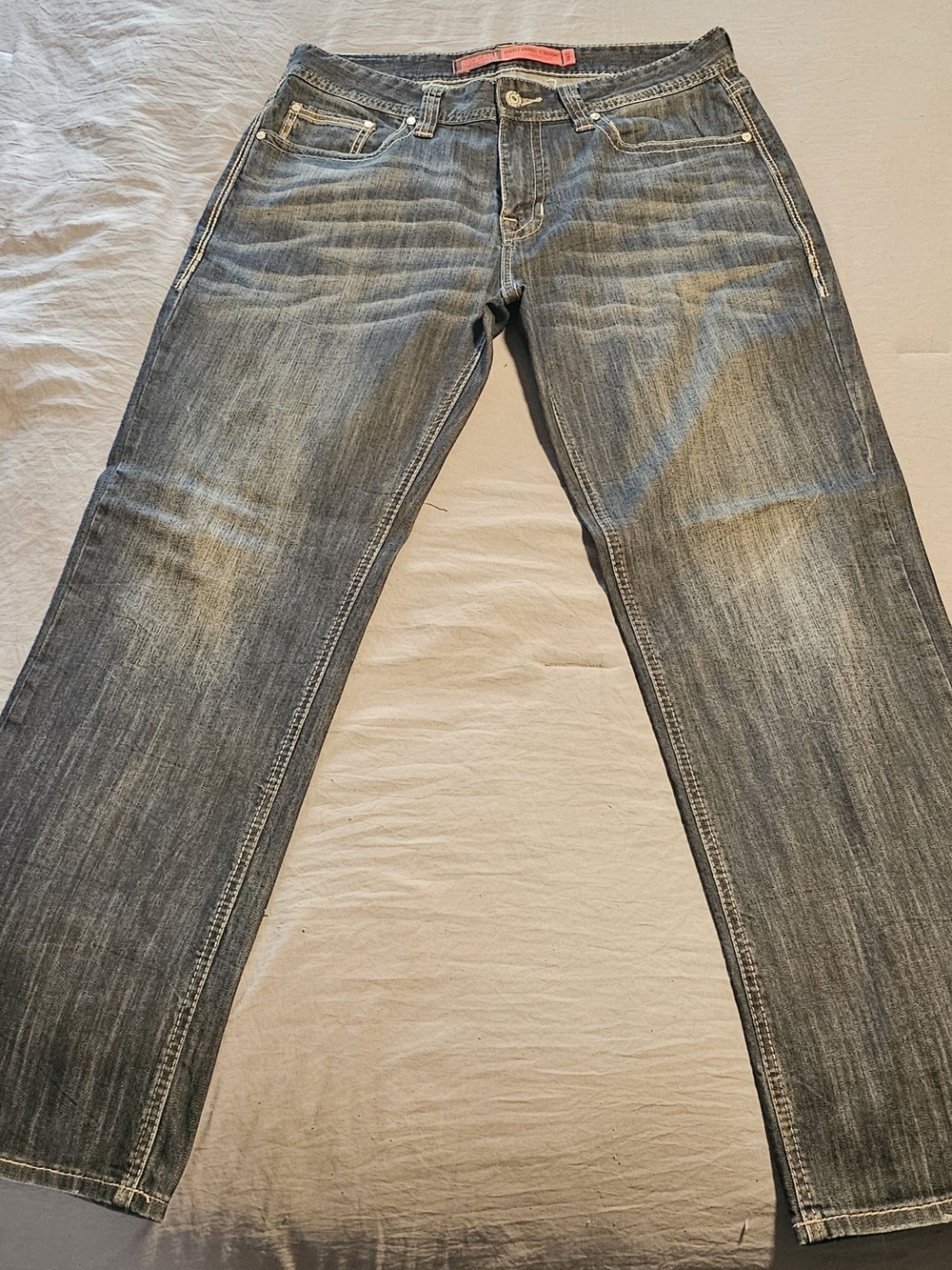 Men's Classic Blue Jeans - Timeless Straight Fit